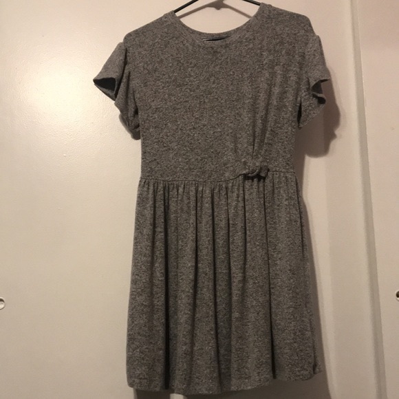 Kids gray dress with ruffle sleeves - Picture 1 of 3